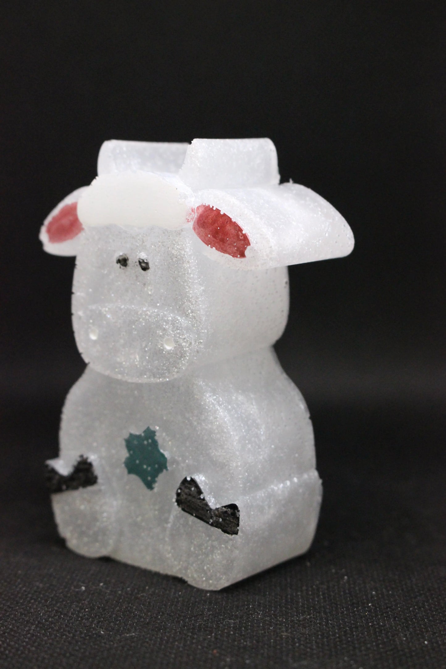 Charming Cow Resin Decor for Unique Home Accents-1