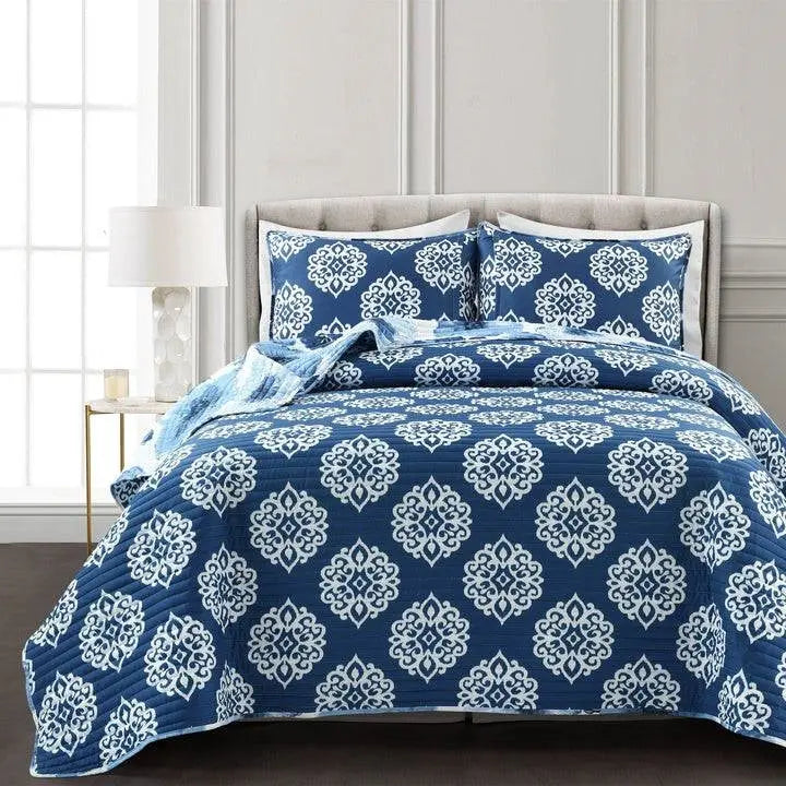 King size Blue Flowers Lightweight Polyester Microfiber Quilt Set FastFurnishings