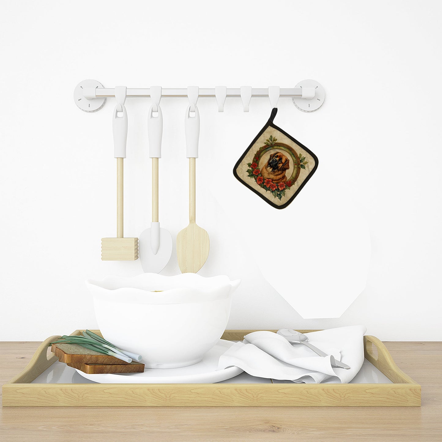 Leonberger Christmas Flowers Pair of Pot Holders Caroline's Treasures