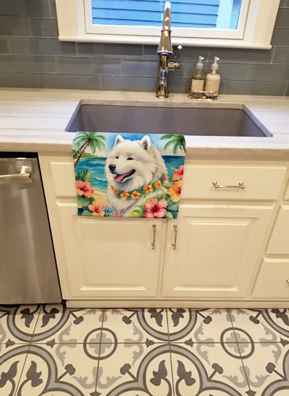 Samoyed Luau Kitchen Towel - Vivid Treasure Zone