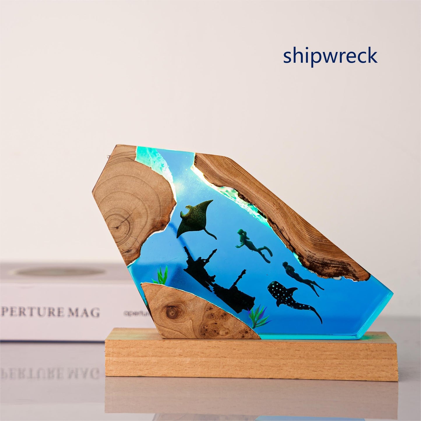 Shipwreck/Diver Resin Light Table Lamp Lampdepot