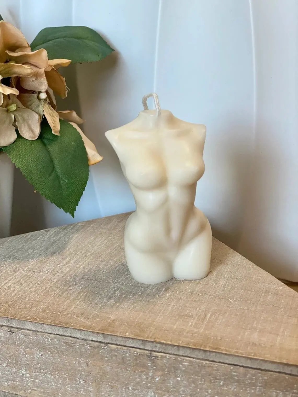 Female Body Candle - Artistic Soy Wax Scented Candle for Elegant Home Decor-2