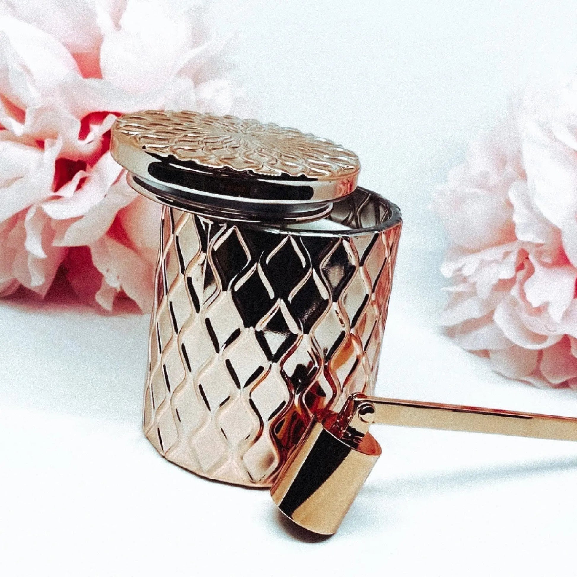 BLOOMING Gardenias Scented Luxury Home Decor Accent Candle-0